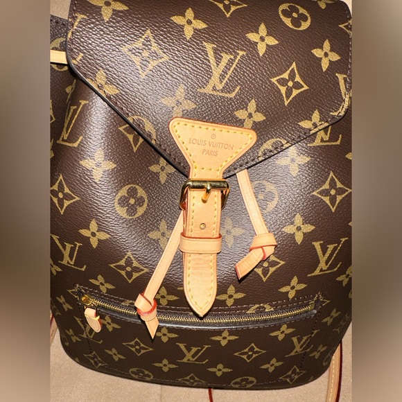 Louis Vuitton backpack - Picture 1 of 5